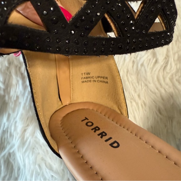 Torrid Black Geometric Strap Sandals size 11W - Picture 6 of 7